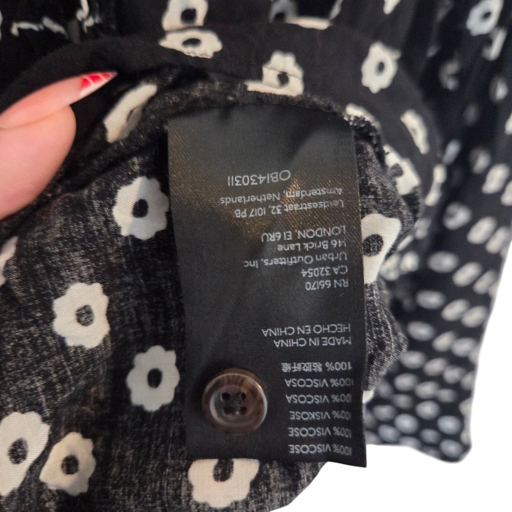 Maeve Anthropologie Black White Floral Ruffle Button Down Blouse Top Size 12 - Picture 4 of 8